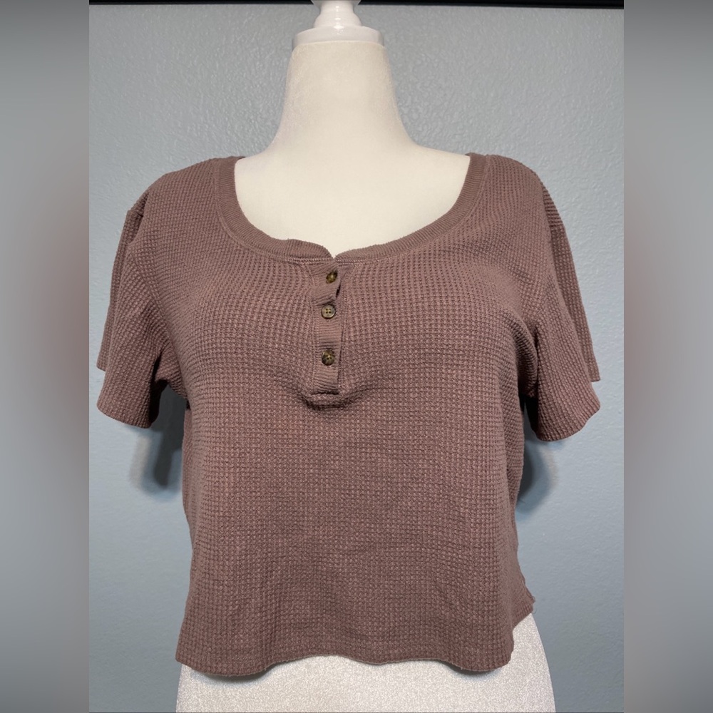 Abercrombie Waffle Knit Henley Crop Top Brown Minimalist Loungewear Medium